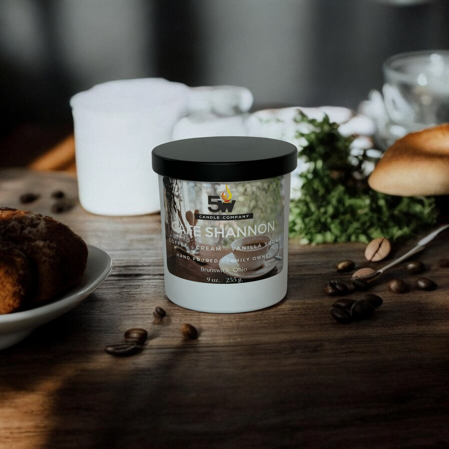 Cafe Shannon 9 ounce candle