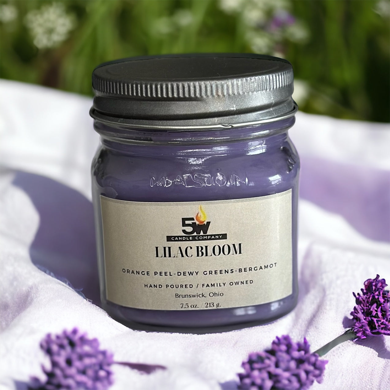 Lilac Bloom 7.5 ounce candle