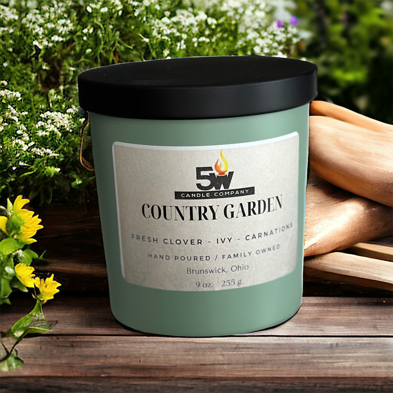 Country Garden 9 ounce candle