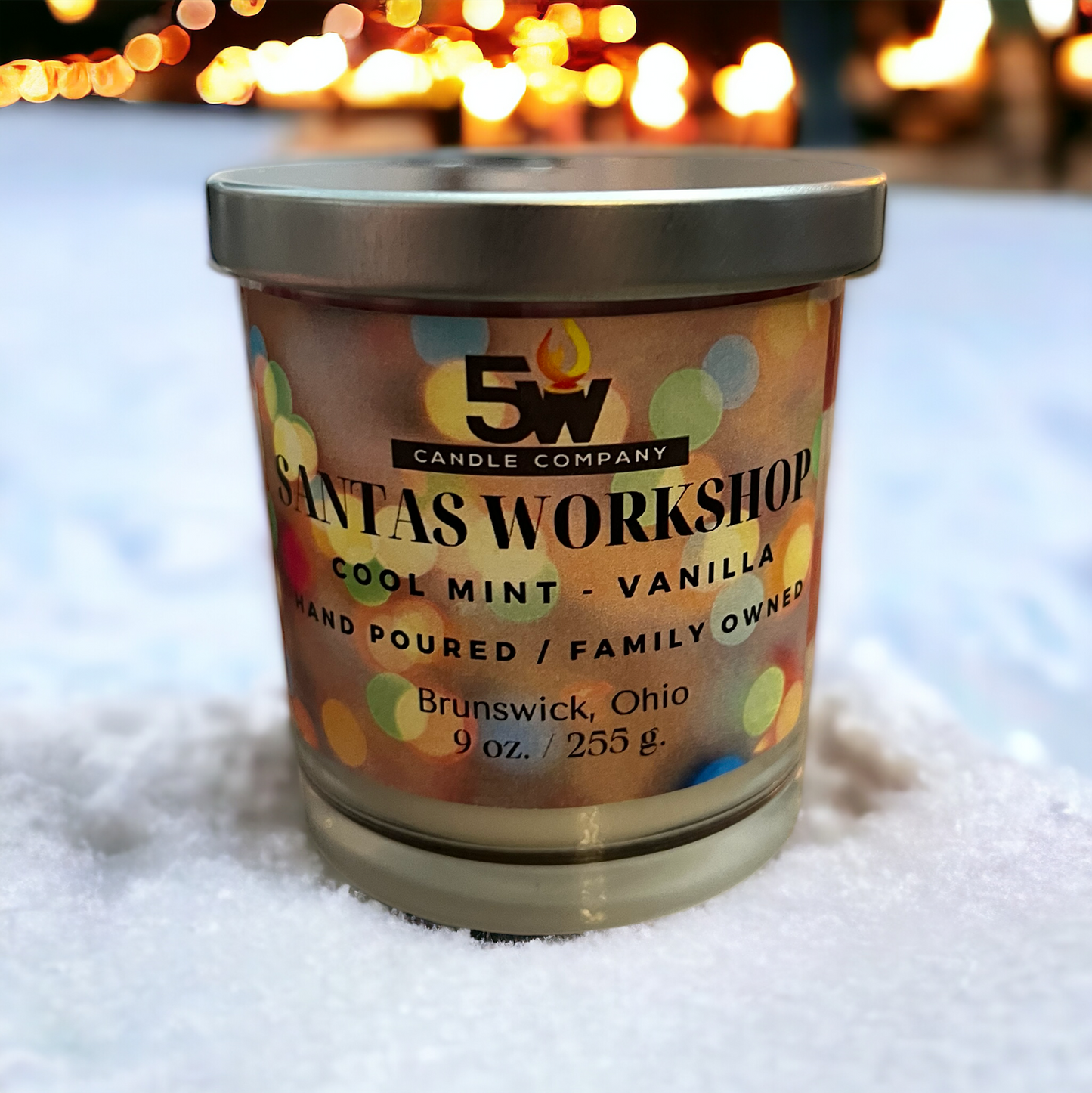 Santa's workshop 9 ounce candle